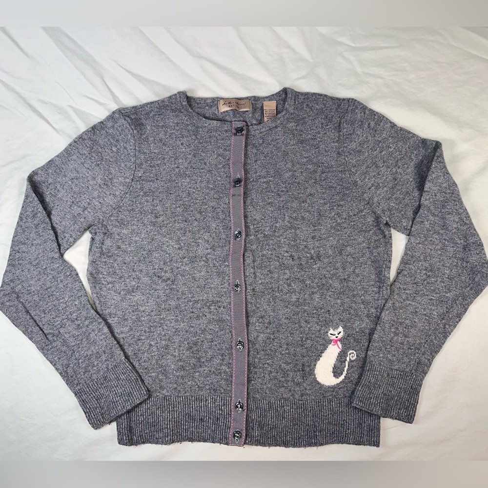 i.e. relaxed Cardigan Sweater with Cat Size Medium Petite